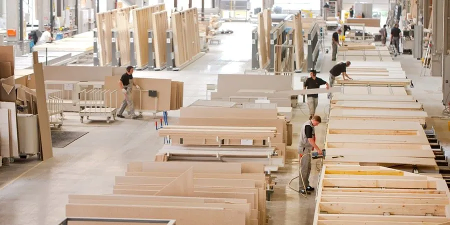 Figure 04 - Prefabrication of timber housing (FingerHaus, 2021).