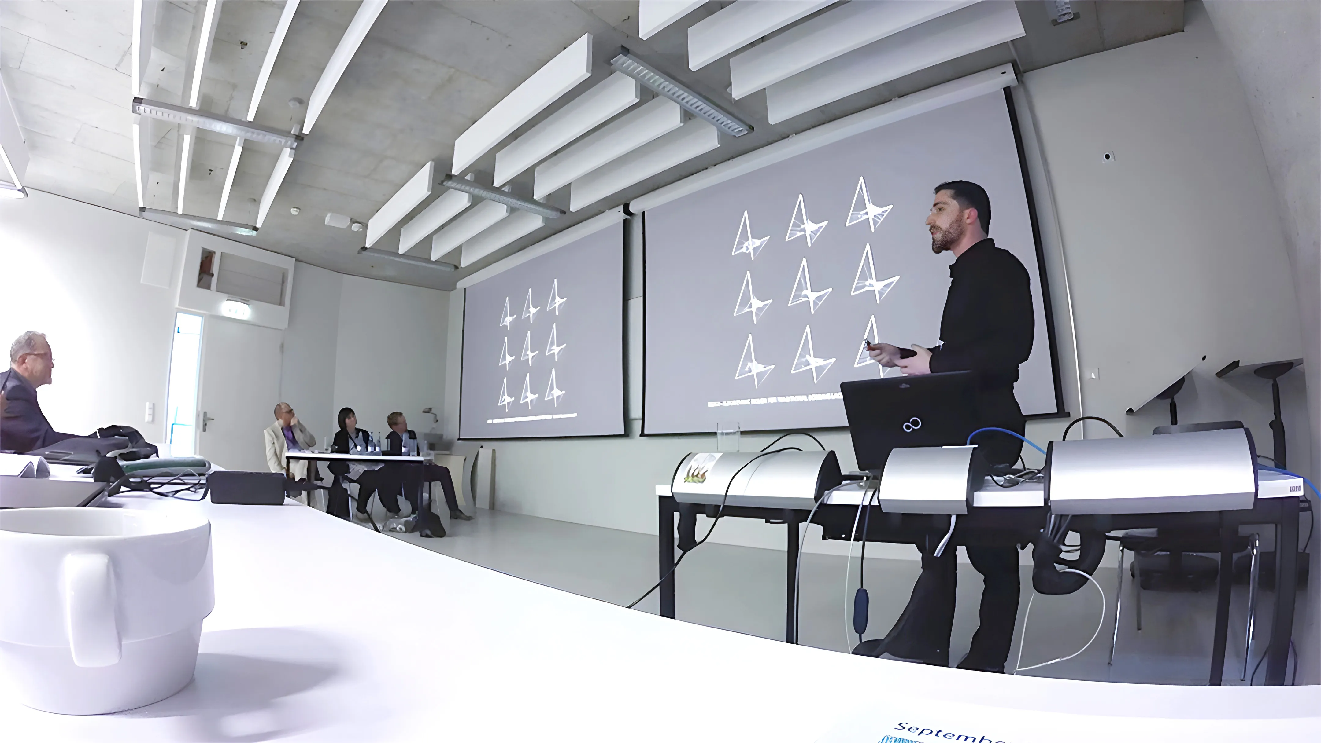 Daniel Nunes Locatelli presenting the paper at IASS 2017, Hamburg.