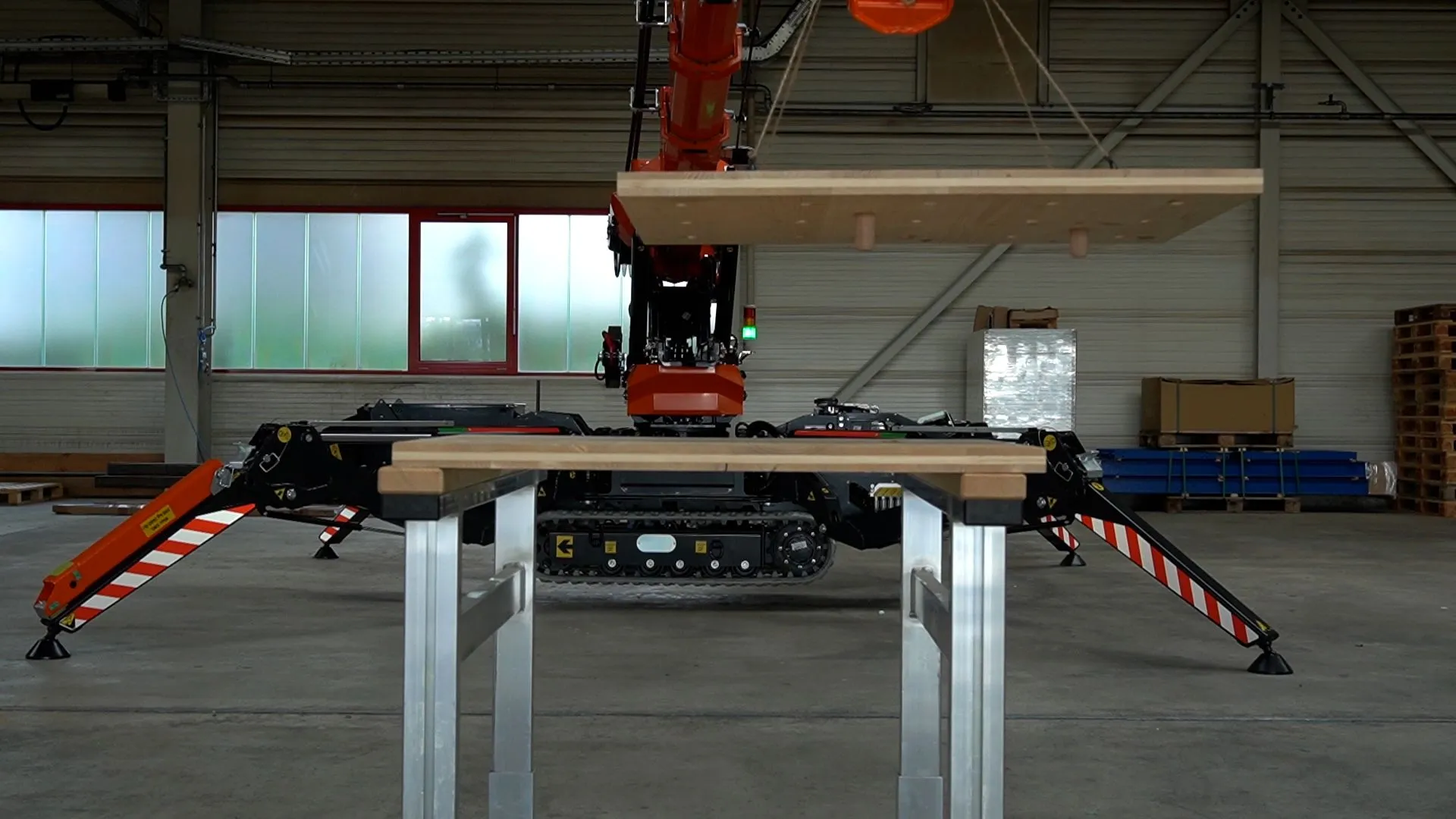 Figure 59a - Crane approaches with the top panel.