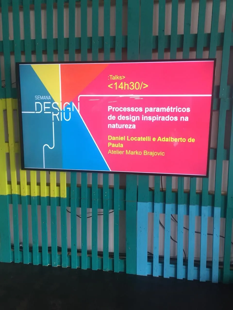Daniel Locatelli präsentiert bei der Semana Design Rio 2018.