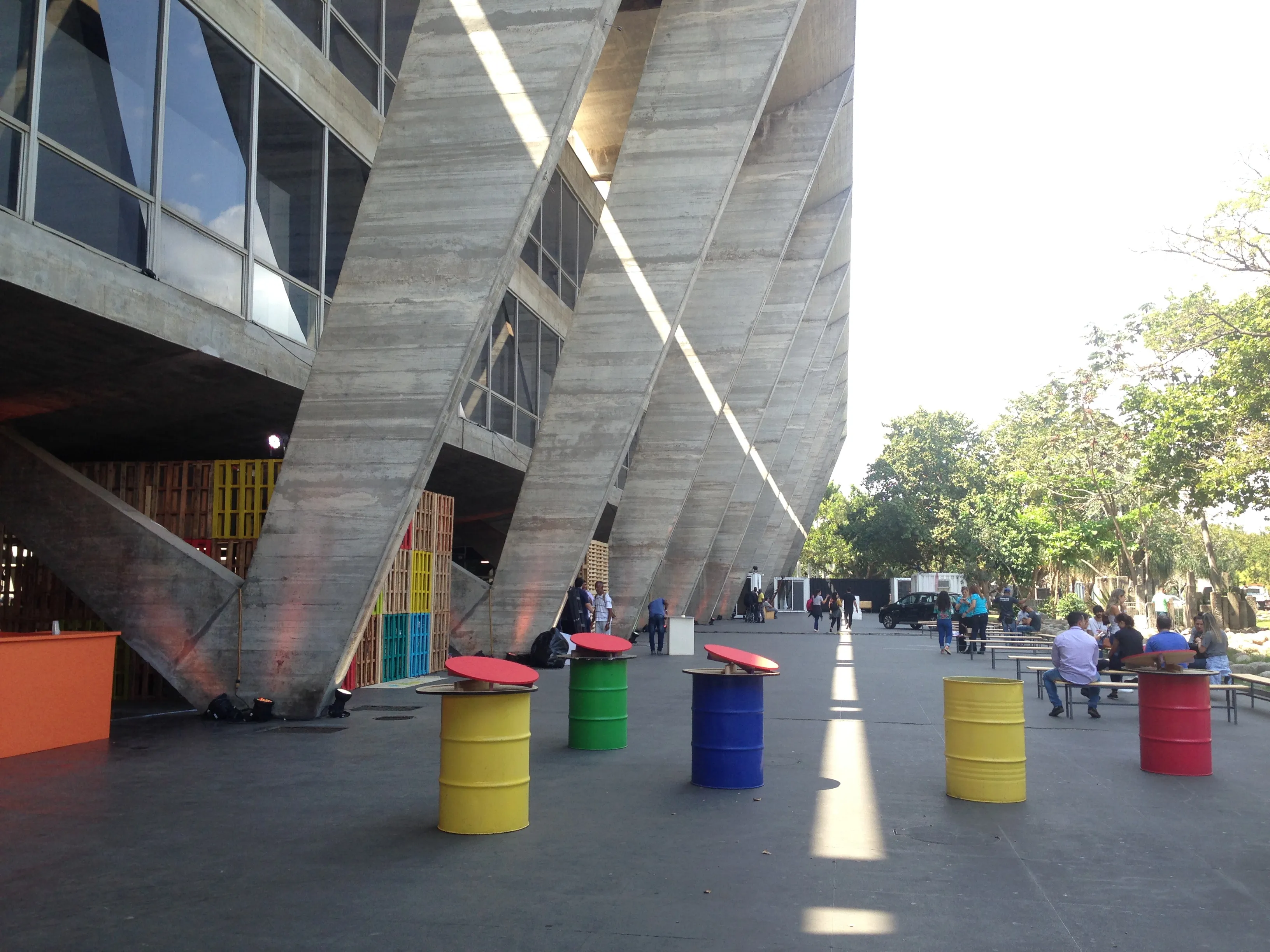 Vortrag im MAM Rio de Janeiro während der Semana Design Rio.